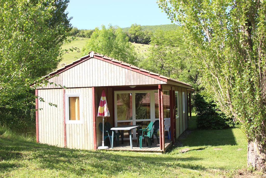 Causses&Vallées Vacances Hotel Saint-Georges-de-Luzençon Habitación foto