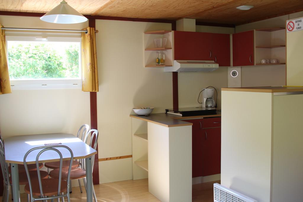 Causses&Vallées Vacances Hotel Saint-Georges-de-Luzençon Habitación foto
